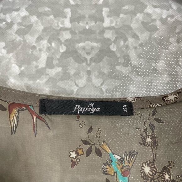 Papaya Gray Floral Button Front Back Cutout Top - Size Medium - Long Sleeves - Picture 4 of 6